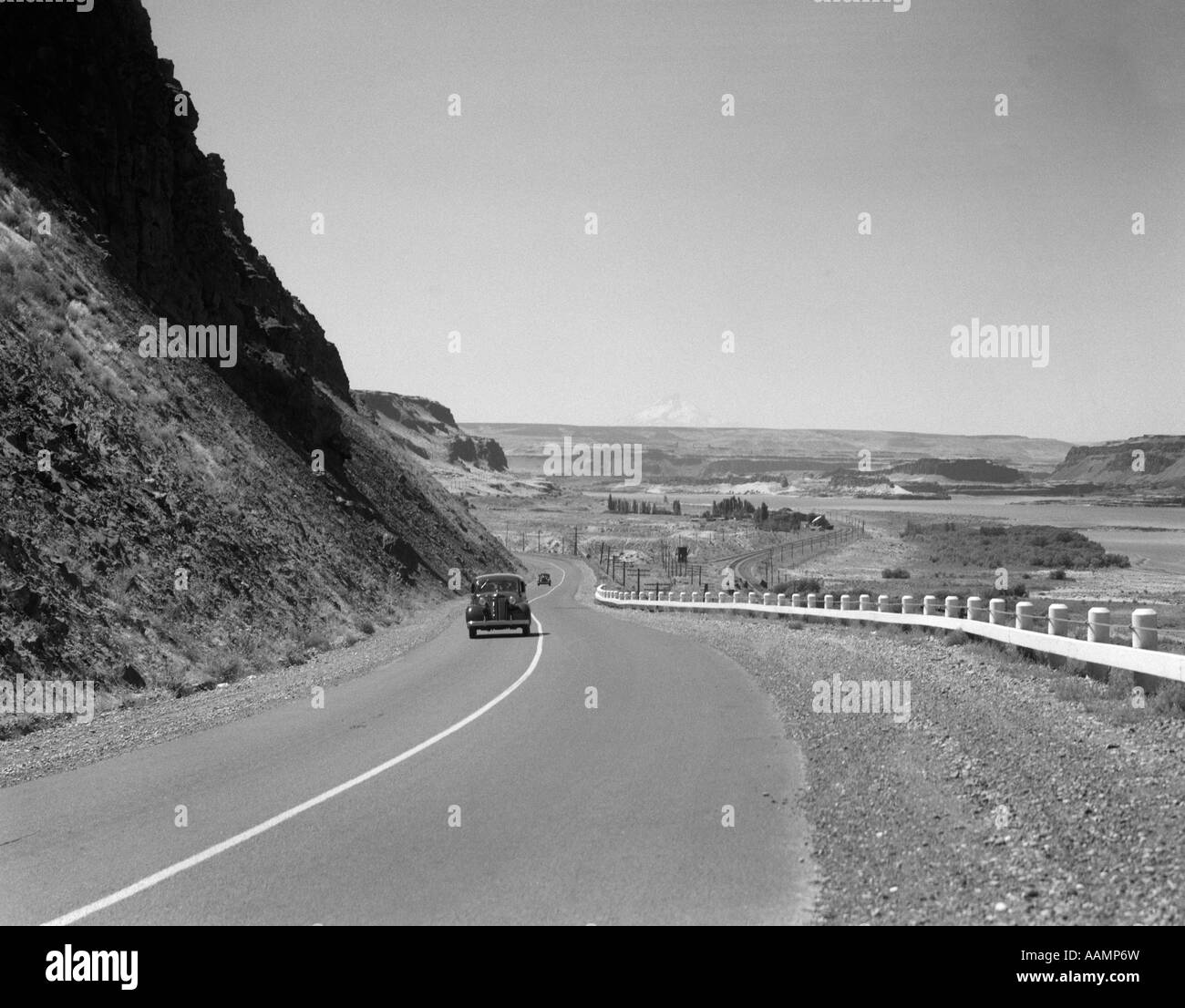 Negli anni trenta ci retrò 30 Walla Walla Washington AUTO MOUNTAIN DRIVE Foto Stock