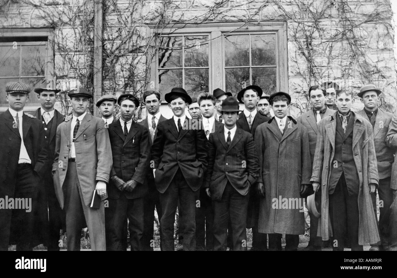 1911 1910s ritratto GRUPPO DI UOMINI FARM STUDENTI University of Missouri COLUMBIA MISSOURI Foto Stock