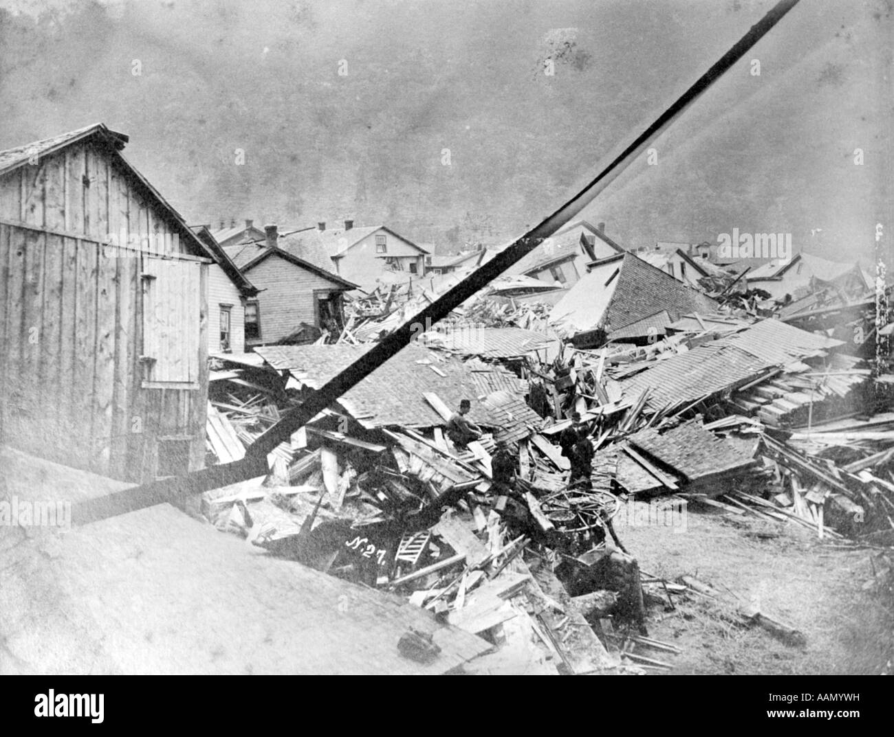 31 MAGGIO 1889 rovinato gli edifici danneggiati JOHNSTOWN PENNSYLVANIA FLOOD immagine di linea dal vetro rotto negativo Foto Stock