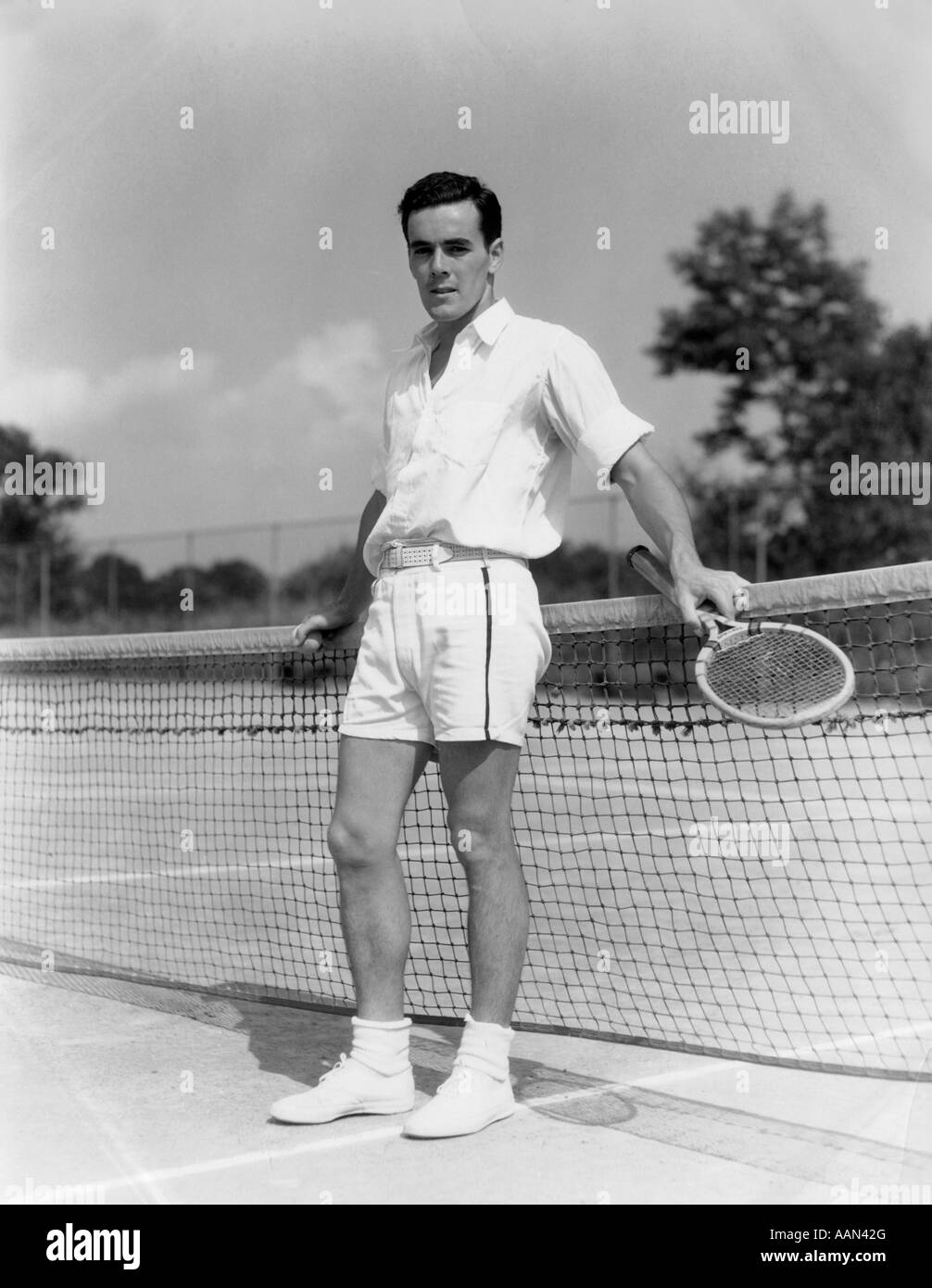 1930s tennis immagini e fotografie stock ad alta risoluzione - Alamy