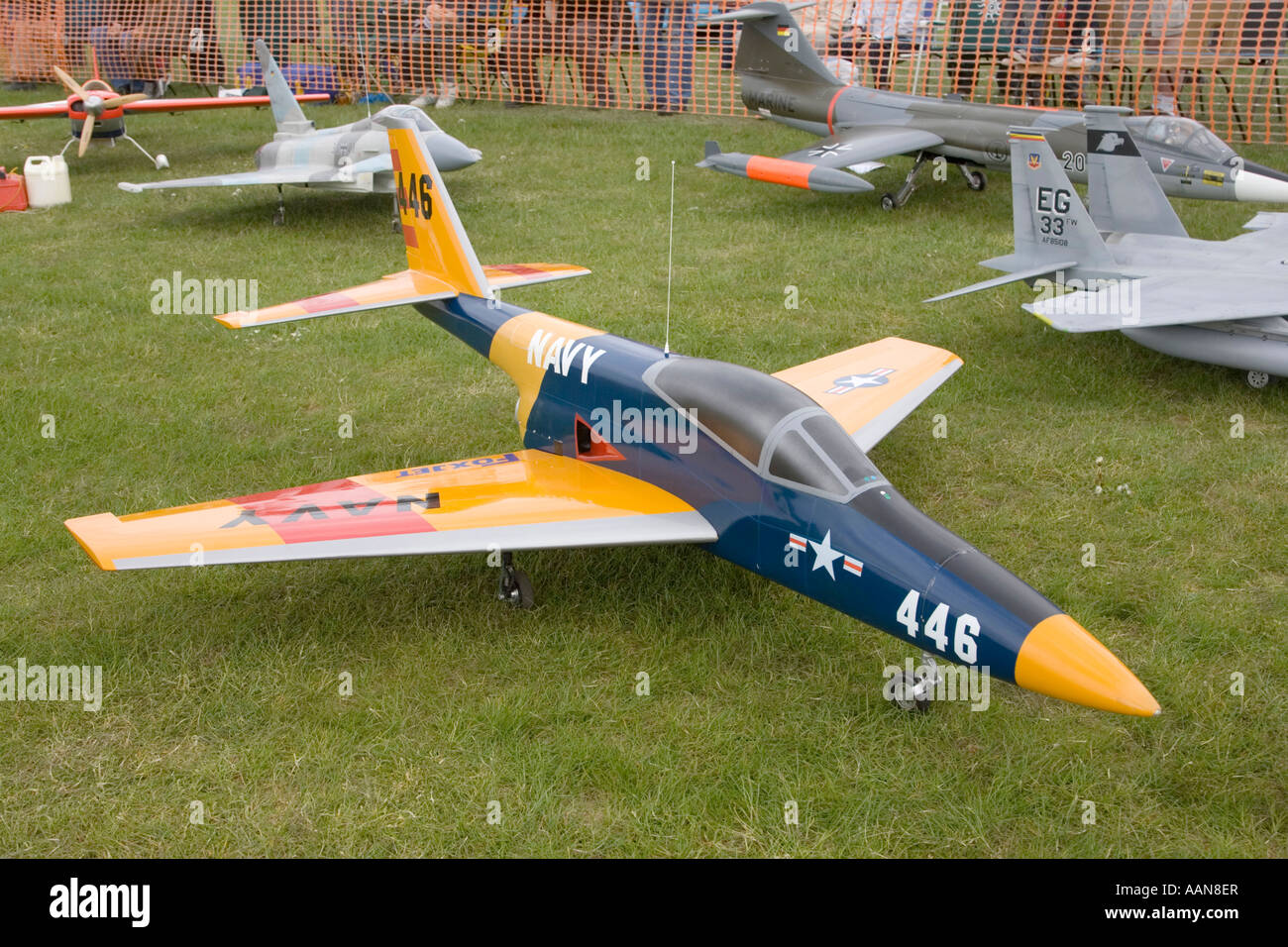 Radio Controlled motore jet powered aereo modello a Rougham Airfield, Suffolk, Regno Unito Foto Stock