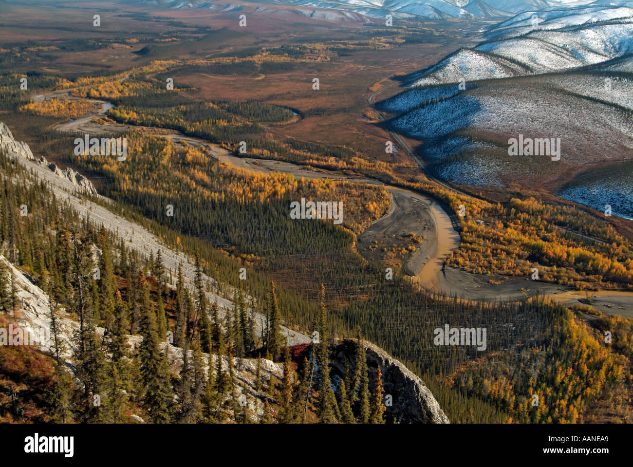 Vista da Sapper Hill, vicino ingegnere Creek, Dempster Highway, Yukon, Canada Foto Stock