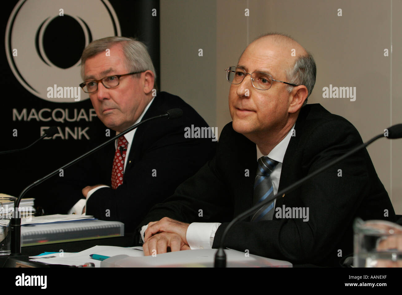 Maquarie Bank chiefs alla conferenza stampa. Foto Stock