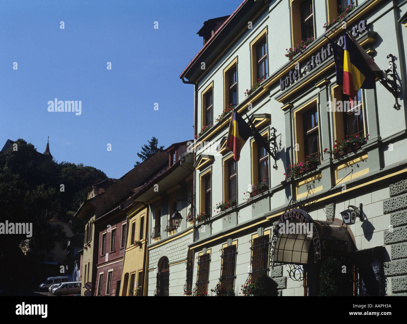 L'attraente hotel Sighisoara in Transilvania Romania Foto Stock