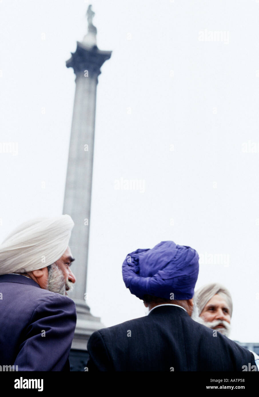 I sikh in Trafalgar Square, Londra celebra Vaisakhi Foto Stock