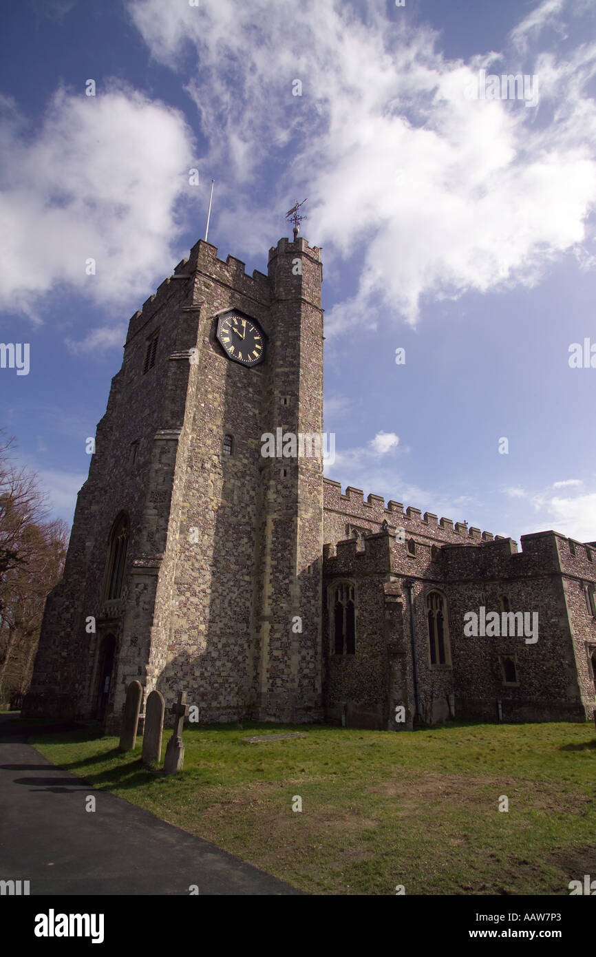 St Mary s chiesa nella diocesi di Canterbury nell'attraente xv secolo villaggio di Chilham Kent England Foto Stock