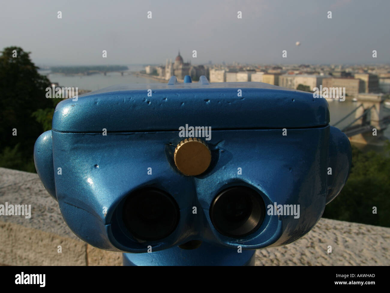 Telescopio nel quartiere del castello di Budapest Foto Stock