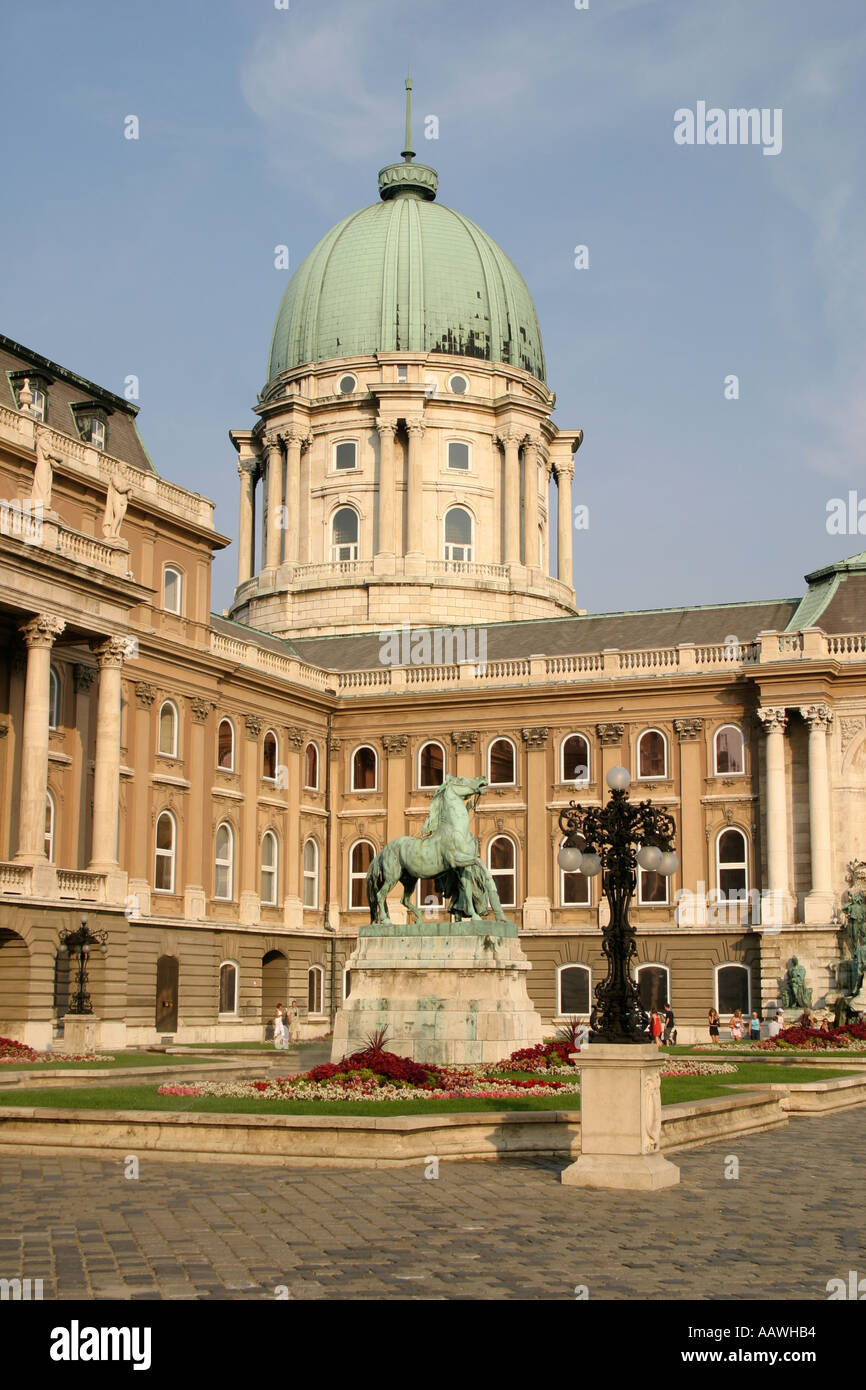 Royal Palace nel quartiere del castello di Budapest Foto Stock