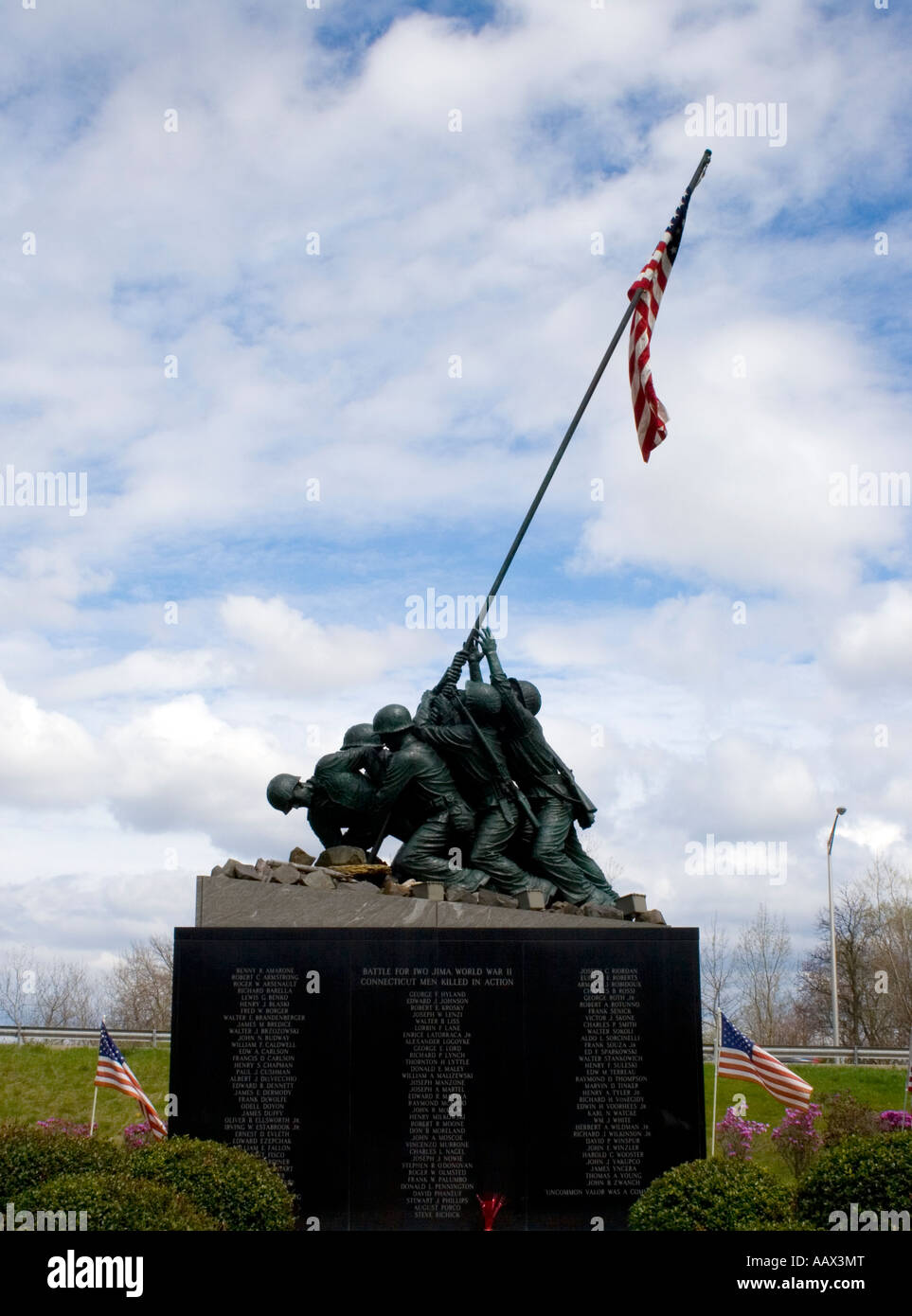 La statua di Iwo Jima in nuova Britannia, Connecticut, onora i marines statunitensi che alzarono la bandiera a Iwo Jima durante la seconda guerra mondiale Foto Stock