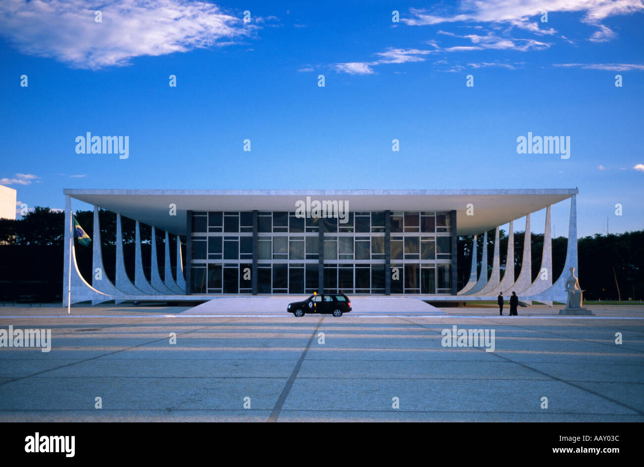 Il Brasile suprema corte federale edificio di architettura di Brasilia Oscar Niemeyer Foto Stock