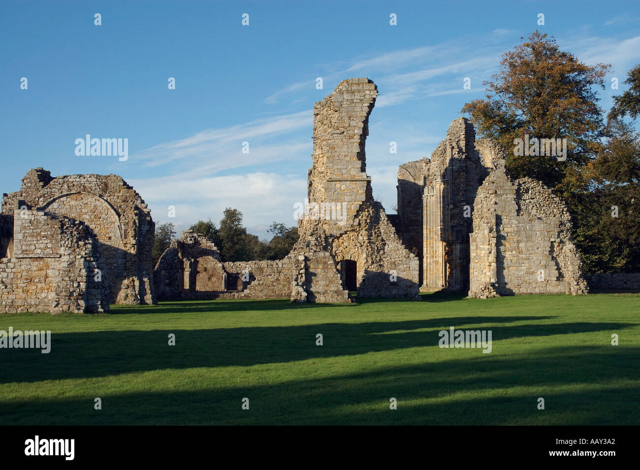 Rovine di Bayham Abbey in Kent England Foto Stock