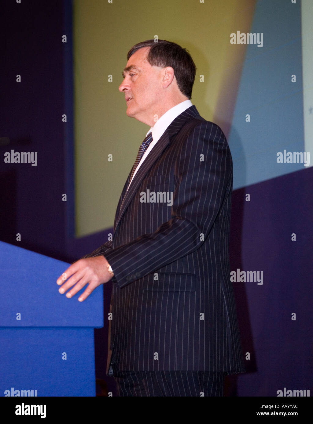 Il Duca di Westminster parlando in occasione di una conferenza tenutasi nel maggio 2005 Foto Stock