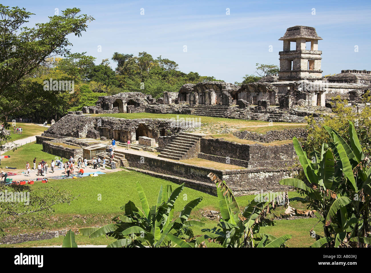 El Palacio, il palazzo, Palenque sito archeologico, Palenque, Chiapas, Messico Foto Stock