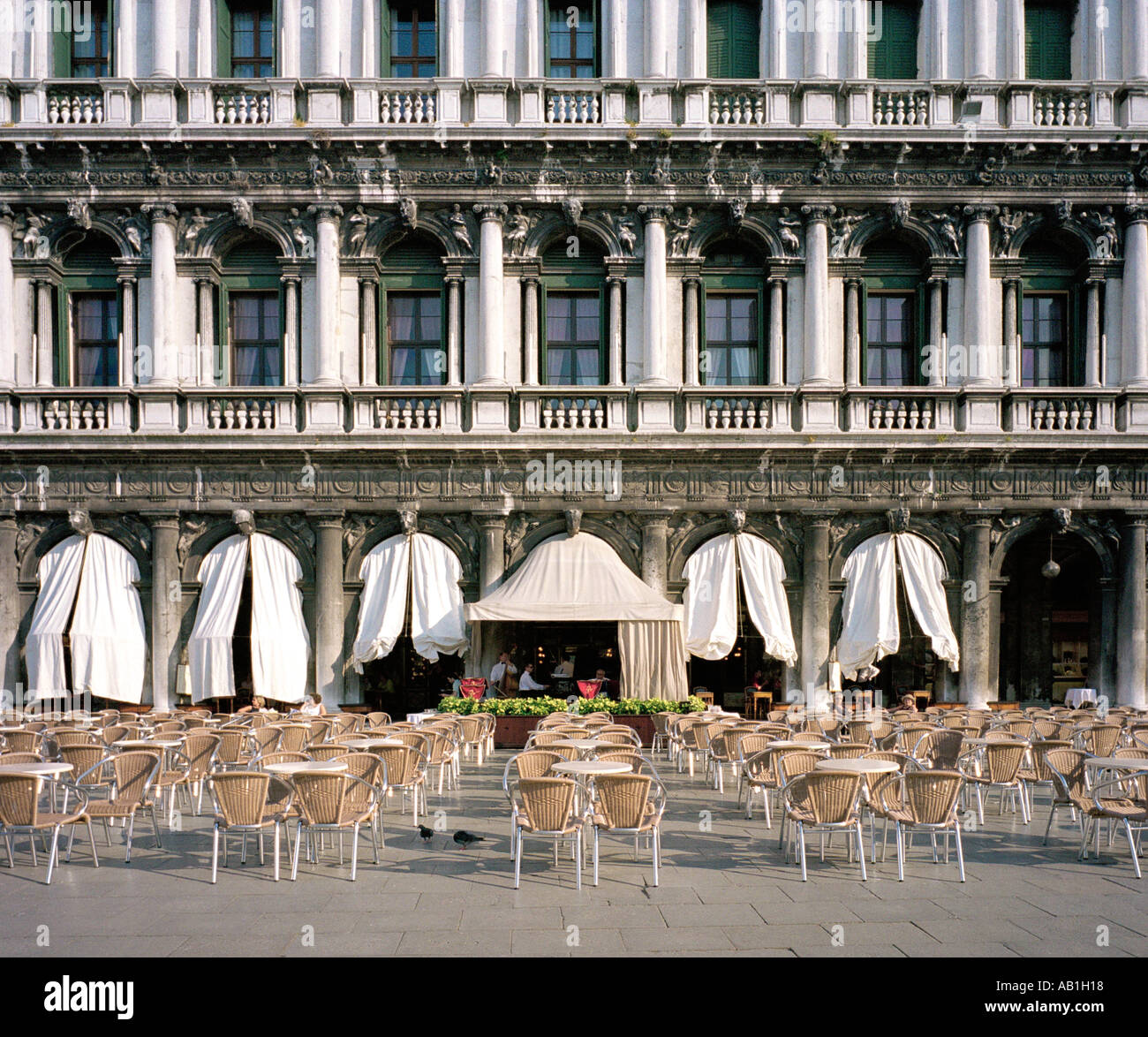 Il famoso caffè Florian in Piazza San Marco Venezia Foto Stock