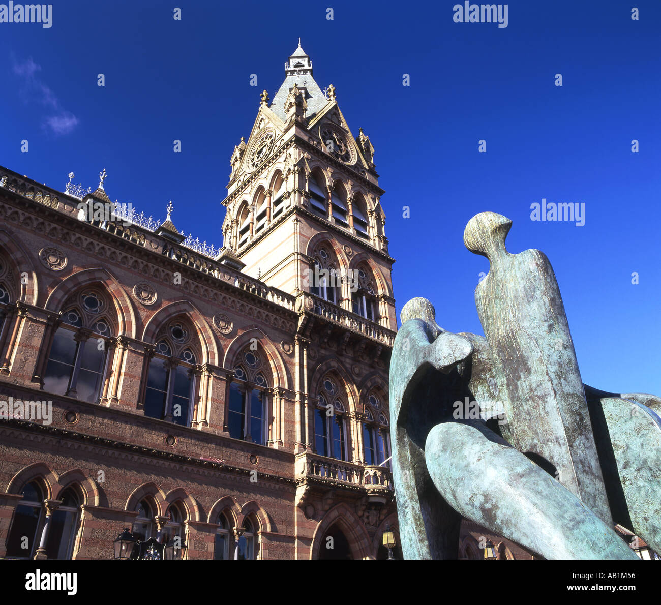 Scultura e Chester Town Hall Northgate Street Chester Cheshire Regno Unito Foto Stock