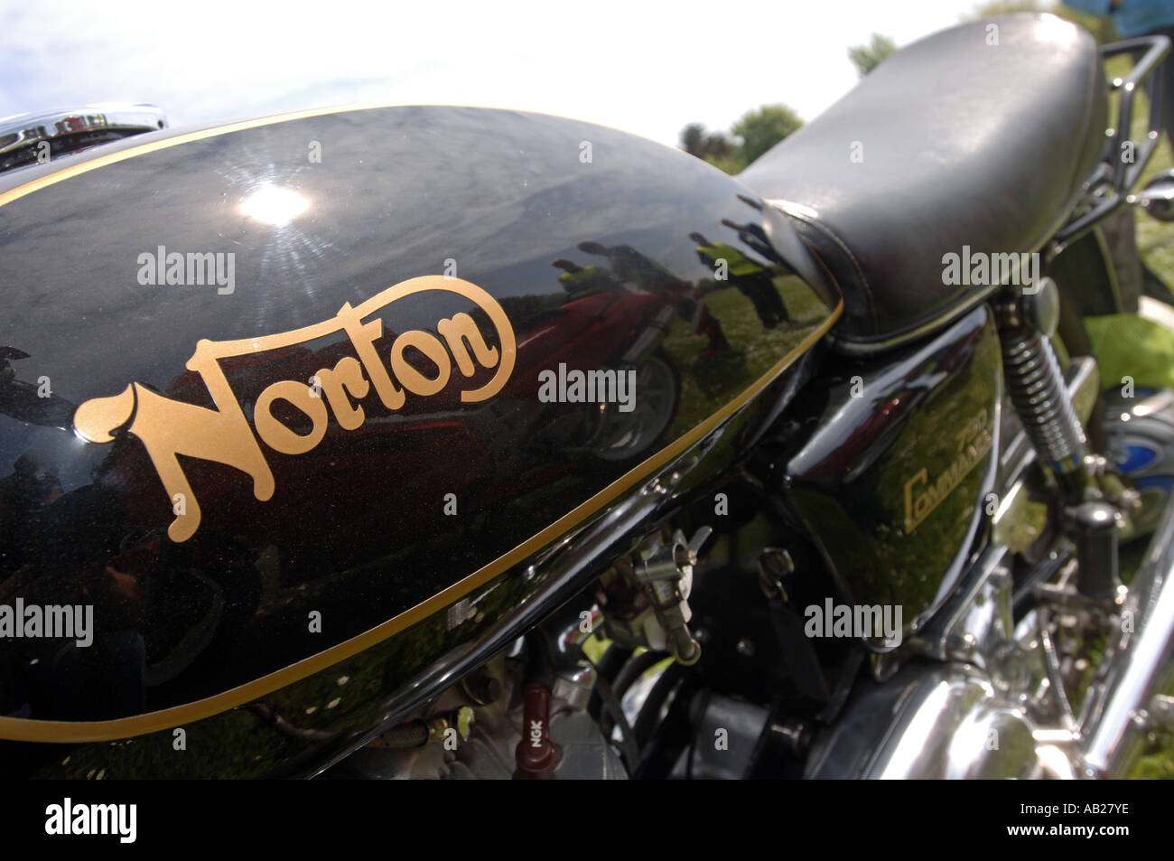 Vintage Norton Commando 750 motocicletta in corrispondenza di un rally o riunione, Gran Bretagna REGNO UNITO Foto Stock