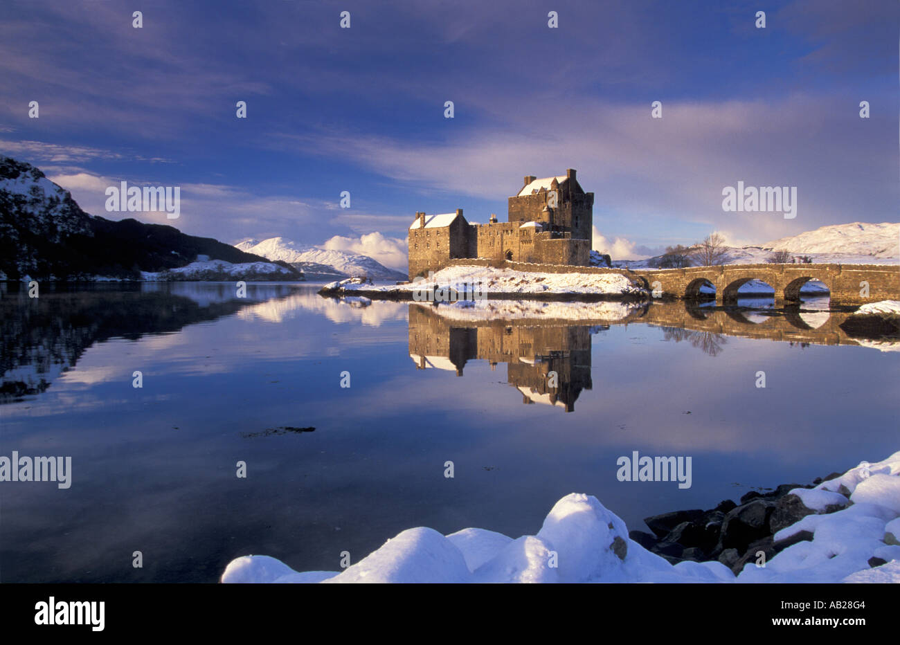 Eilean Donan Castle Loch Alsh Scotland Regno Unito Foto Stock