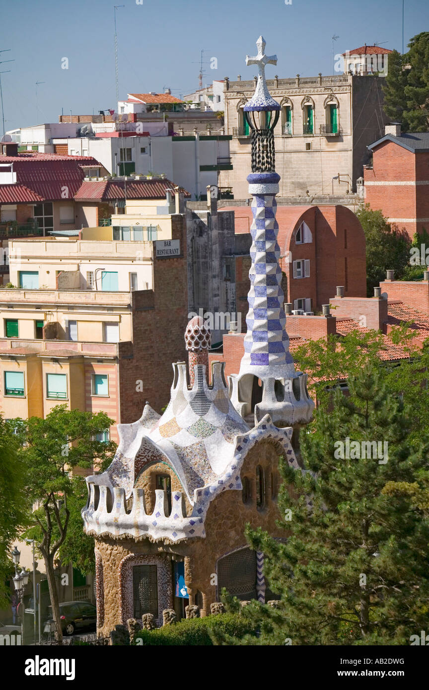 Case magiche di Antoni Gaudi s Parc Guell Barcellona Spagna Foto Stock Case magiche di Antoni Gaudi s Parc Guell Barcellona Spagna Foto Stock