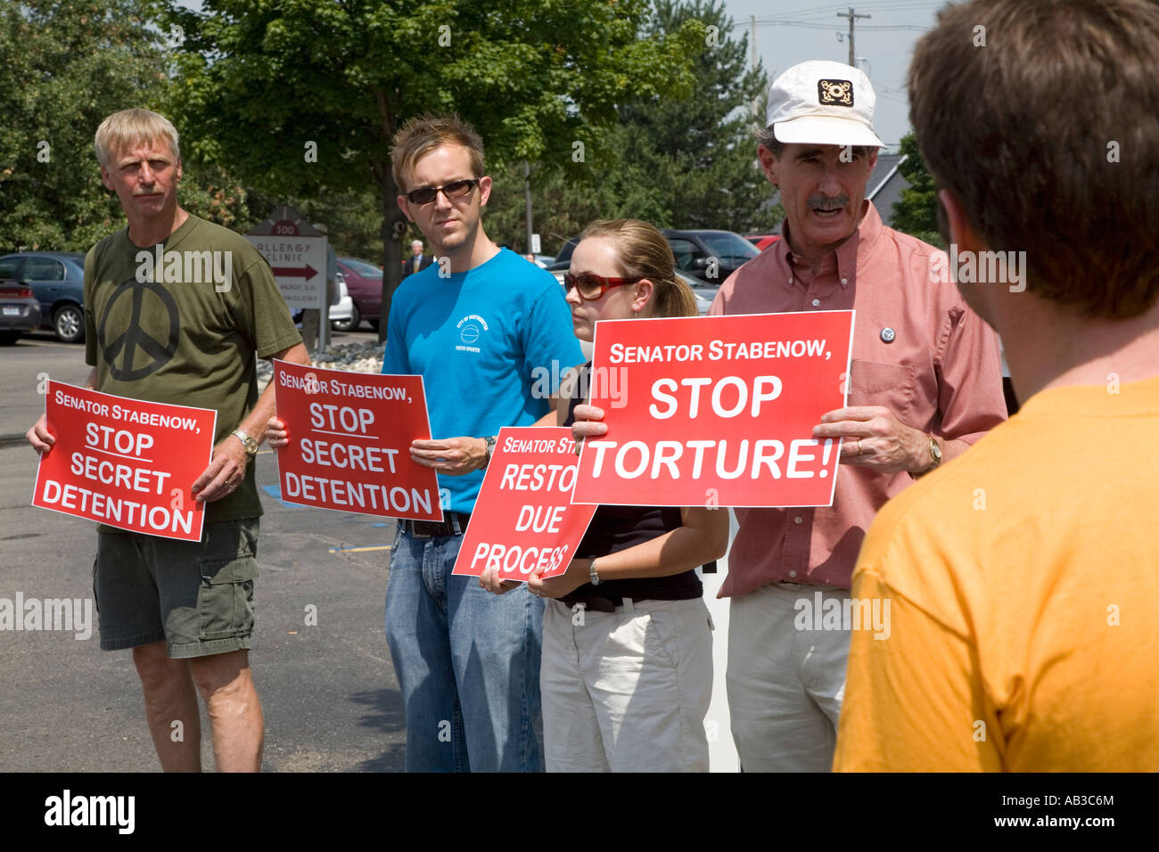 I manifestanti richiedono il ripristino dei diritti costituzionali Foto Stock