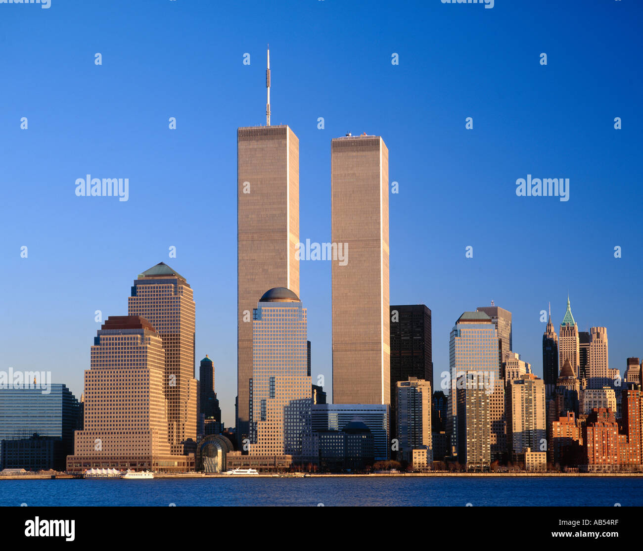 Skyline di Manhattan e del fiume Hudson New York STATI UNITI D'AMERICA Foto Stock