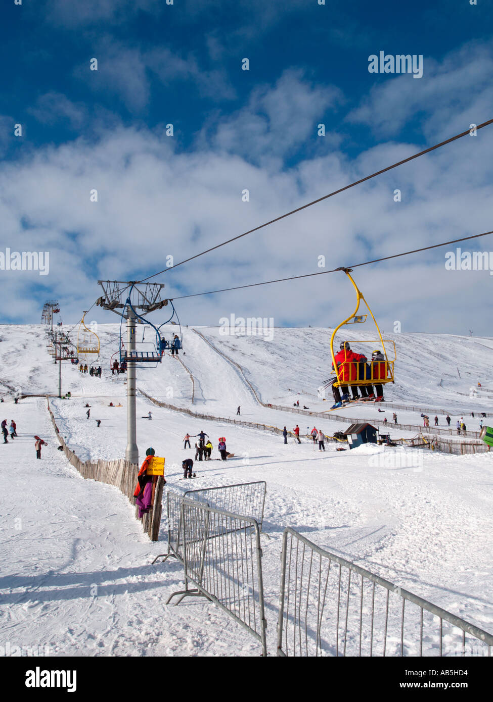 Seggiovia a LECHT SKI CENTER sulle pendici dei Monti Grampiani Tomintoul Moray Scotland Regno Unito Foto Stock