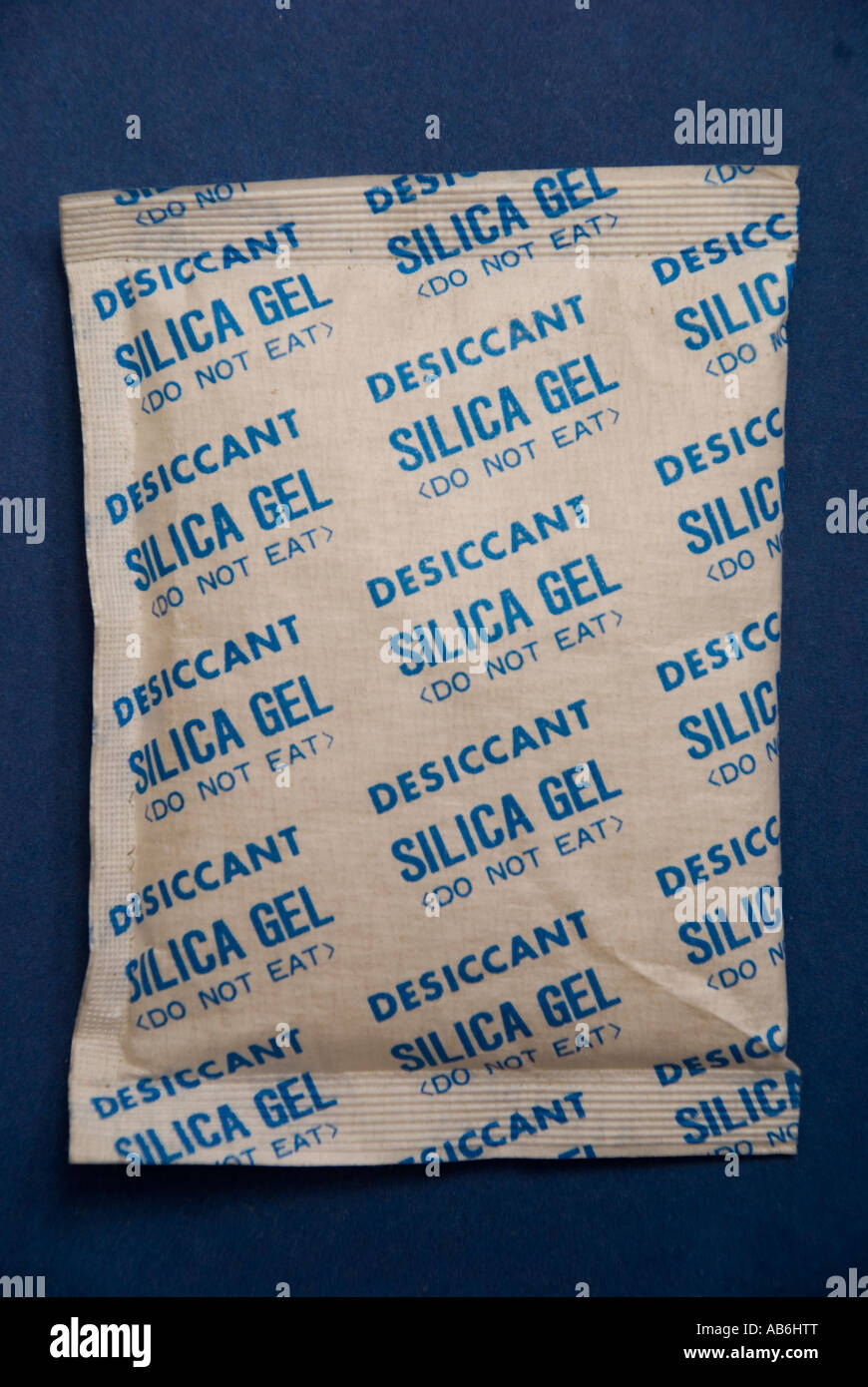 Gel di silice in un pacchetto Foto Stock