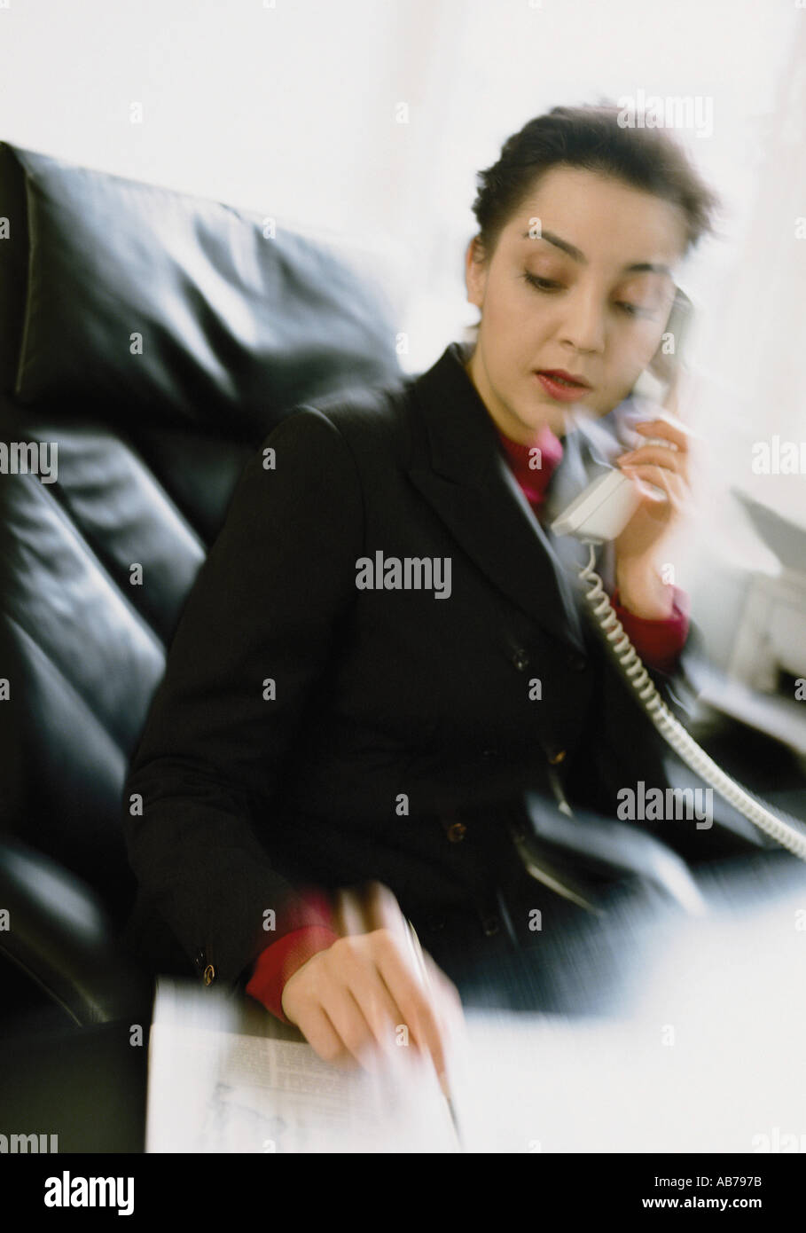 Business donna al telefono Foto Stock
