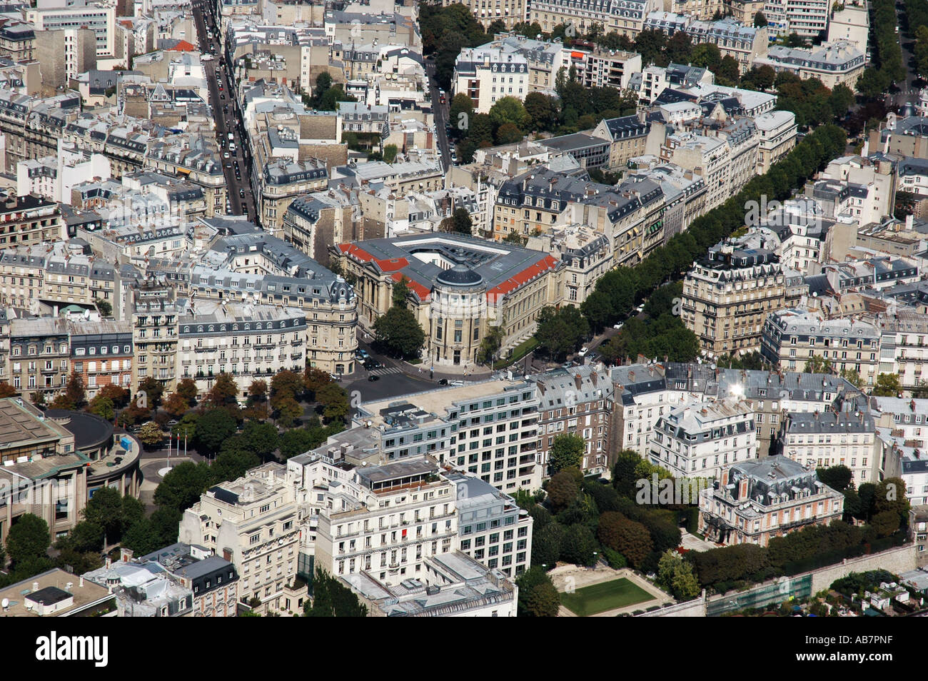 Museo Guimet, Parigi Francia,vista della Torre Eiffel Foto Stock