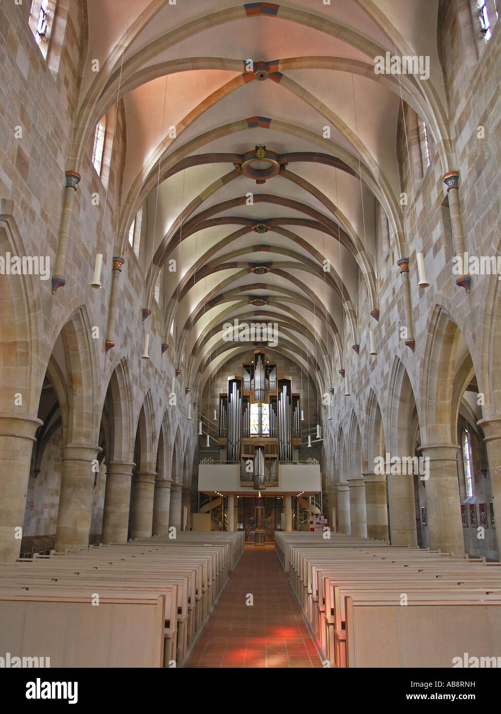 Navata della chiesa romana di San Paolo, Esslingen am Neckar Baden Wuerttemberg, Germania Foto Stock