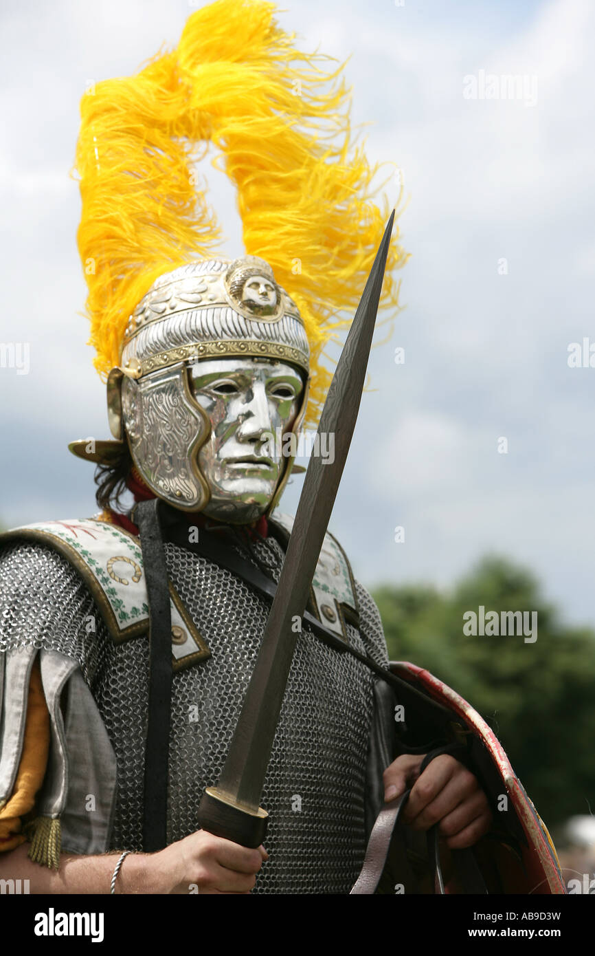 Romani festival nel Parco Archeologico di Xanten, Germania.Spettacolo storico della vita quotidiana della gente normale e personale militare Foto Stock