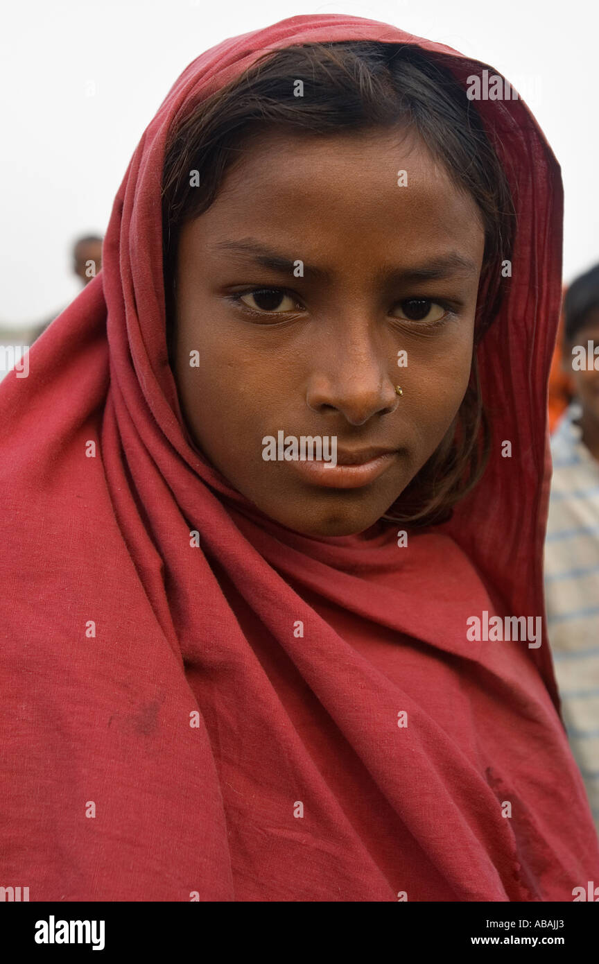 Ritratto di una ragazza del Bangladesh in Burigualini , Bangladesh . Foto Stock