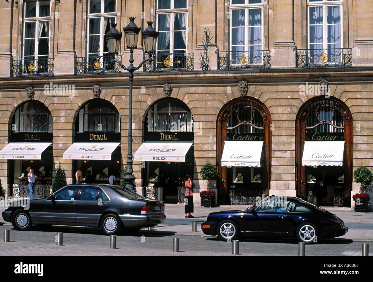 Negozi costosi, Place Vendome, Parigi, Francia Foto Stock
