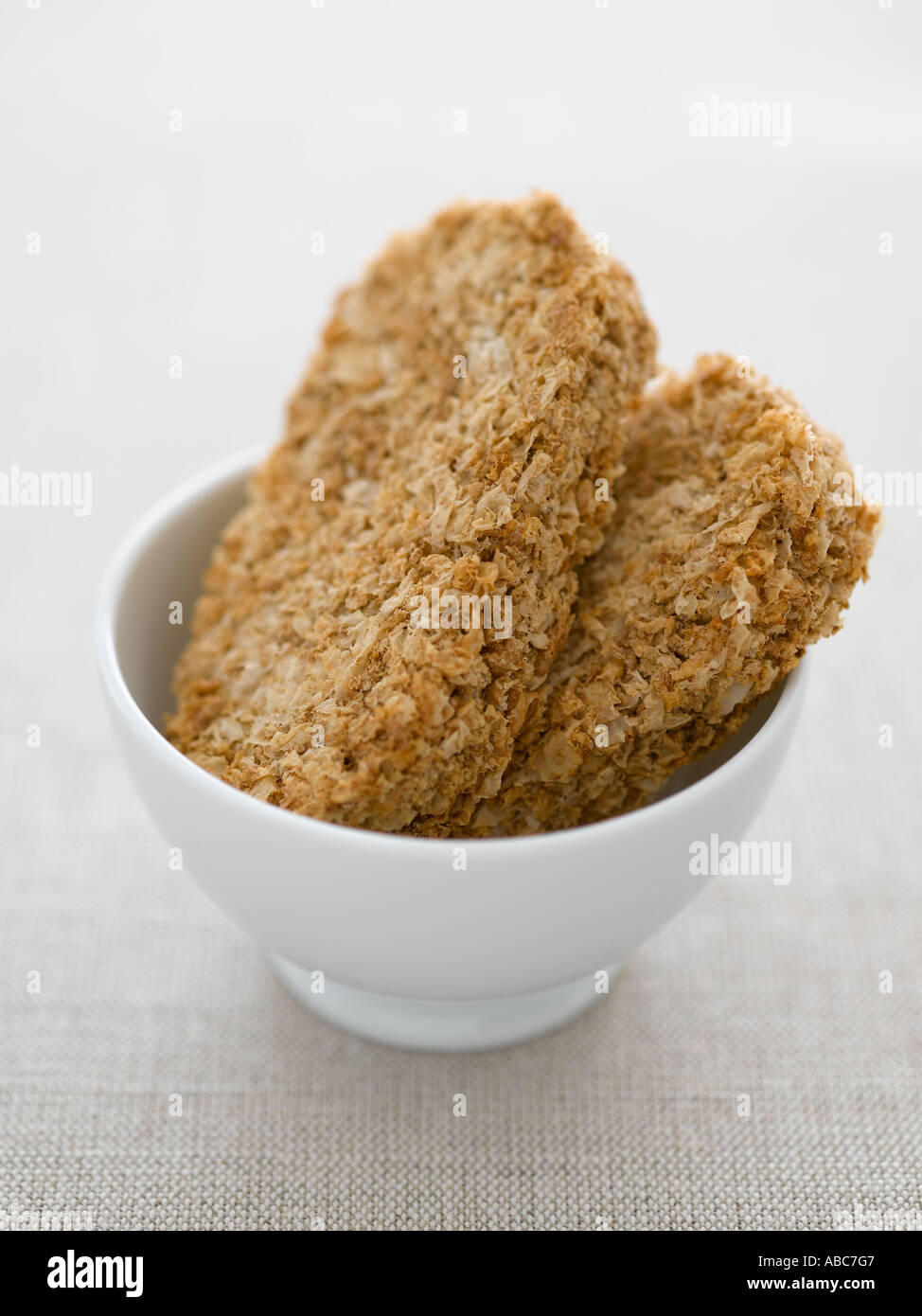 Ciotola di frumento cereali biscotti - high end Hasselblad 61mb di immagine digitale Foto Stock