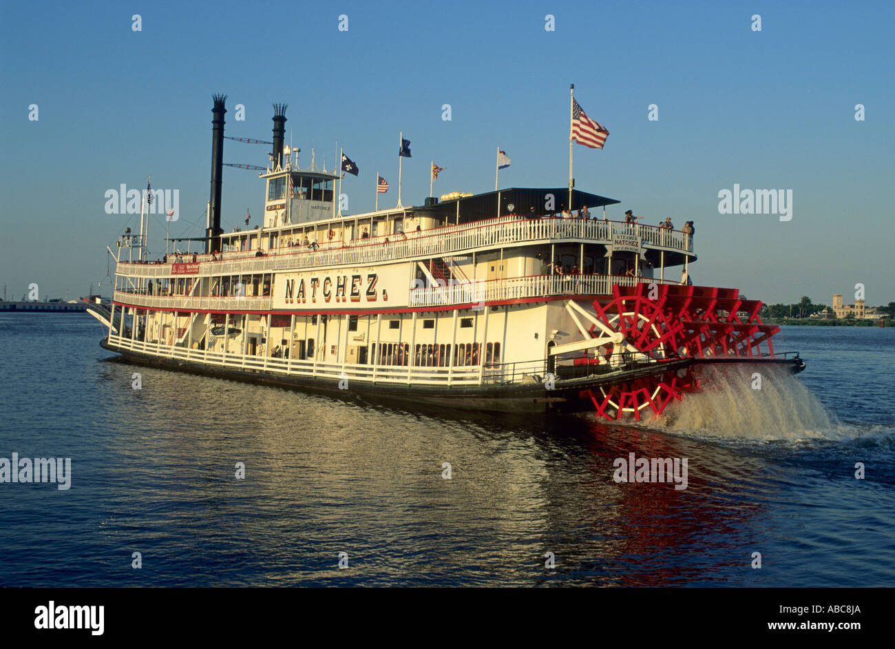 Paddlewheeler storica sul fiume Mississippi, New Orleans, Louisiana, Stati Uniti d'America Foto Stock