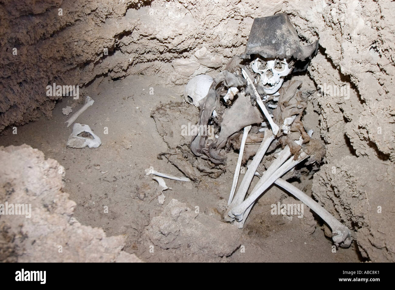 Mummia in una grotta a San Juan del Rosario, Bolivia Foto Stock