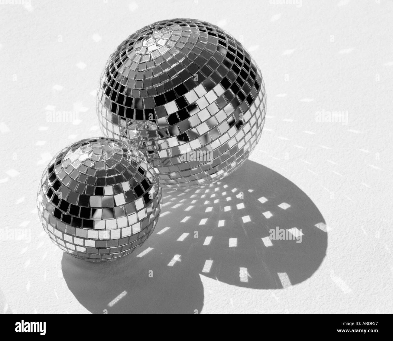 Sfera a specchi Foto Stock