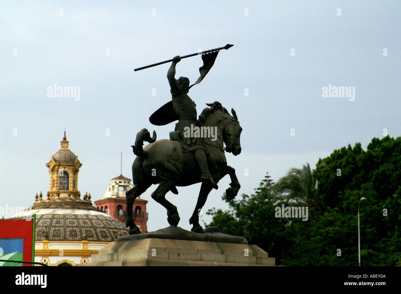 Statua di Alfonso VI Sesto Sevillle Spagna Foto Stock