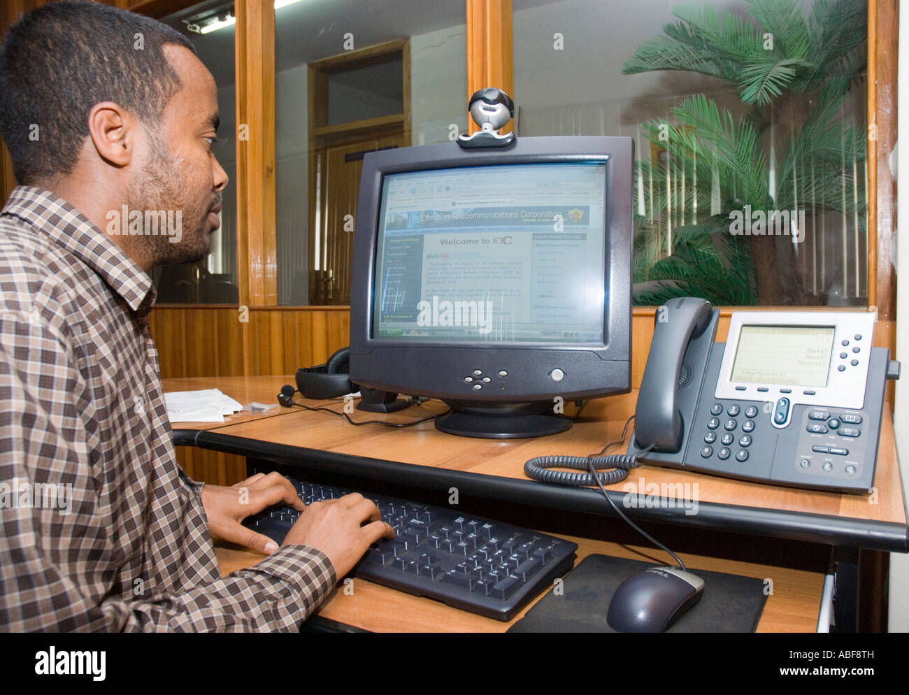 Tecnico IT, etiope autorità delle telecomunicazioni, Addis Abeba, Etiopia Foto Stock