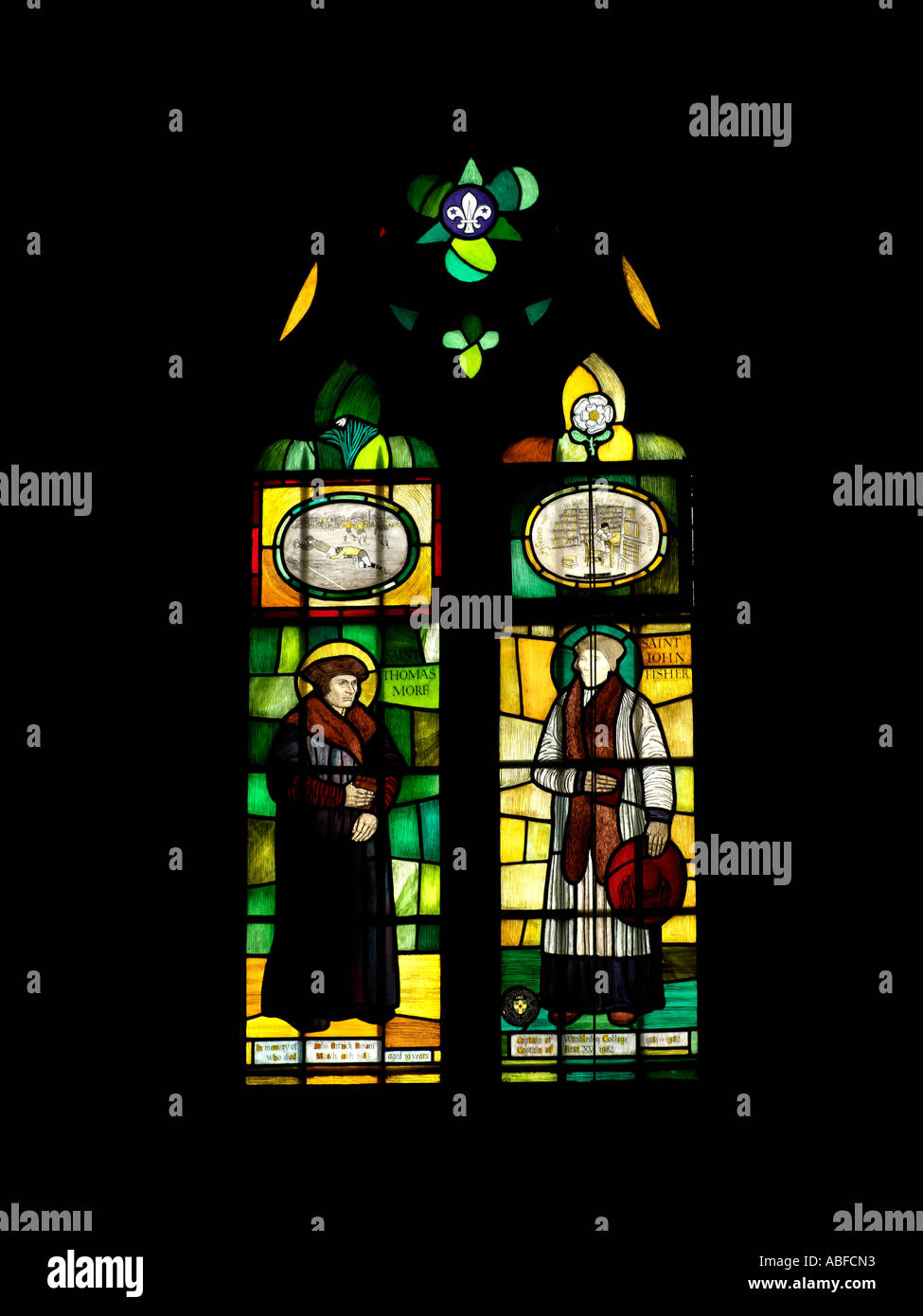 Vetrata Thomas More Saint John Fisher piccola finestra Foto Stock