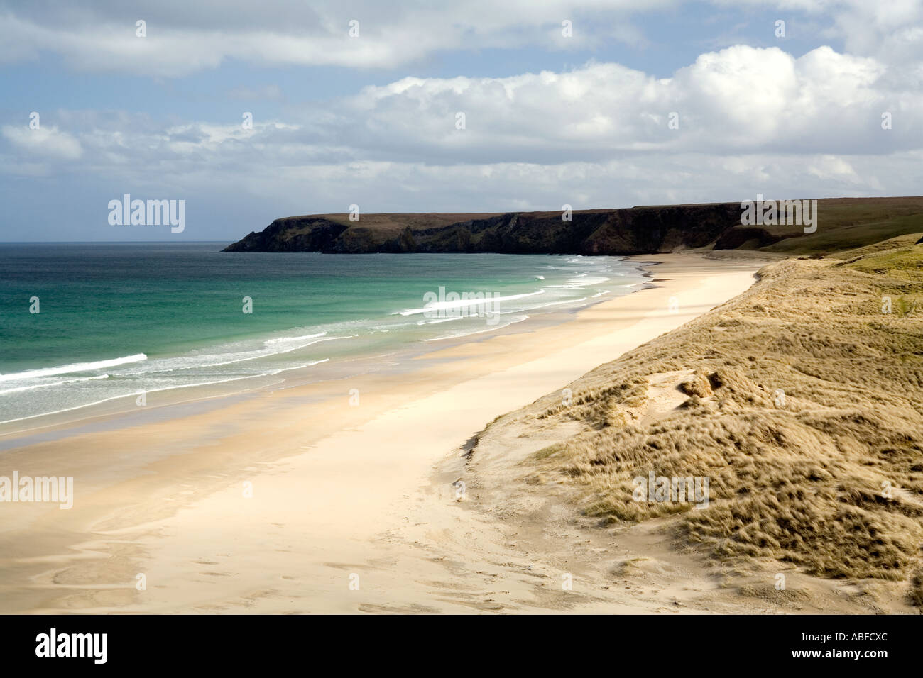 Regno Unito Scozia Western Isles Ebridi Esterne Lewis Traigh Mhor spiaggia verso testa Tolsta Foto Stock
