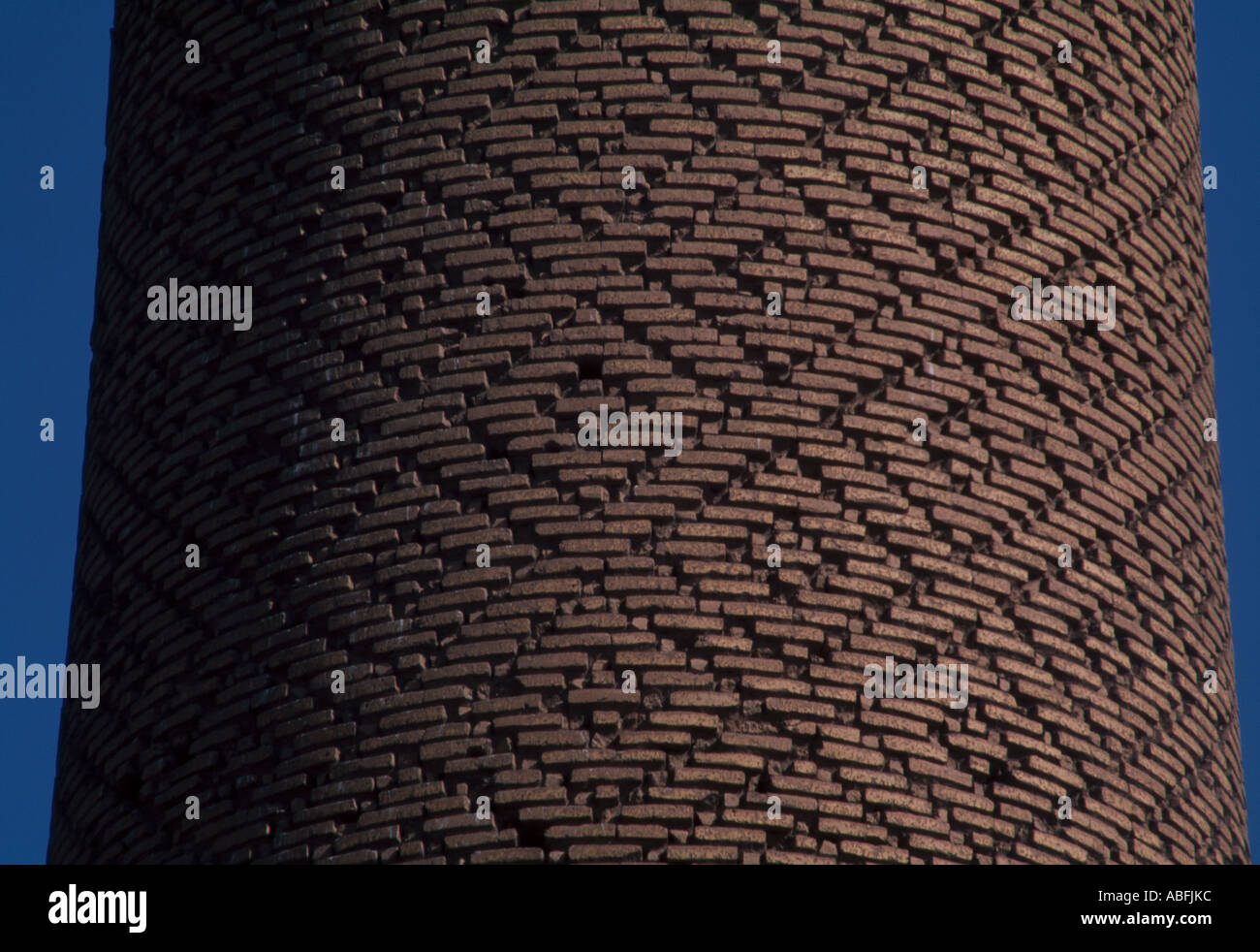 Il Minareto di Ali, Isahan, del XII secolo. Dettaglio del modellato in mattoni. Foto Stock