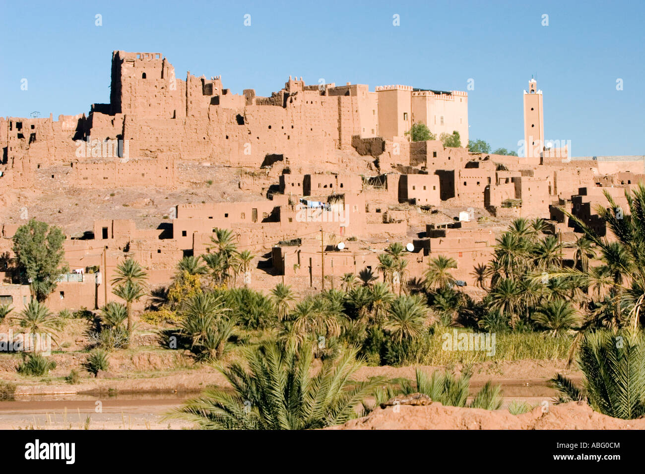Kasbah mudbrick fortificato borgo di Tiffoultoute vicino a Ouarzazate Marocco Foto Stock