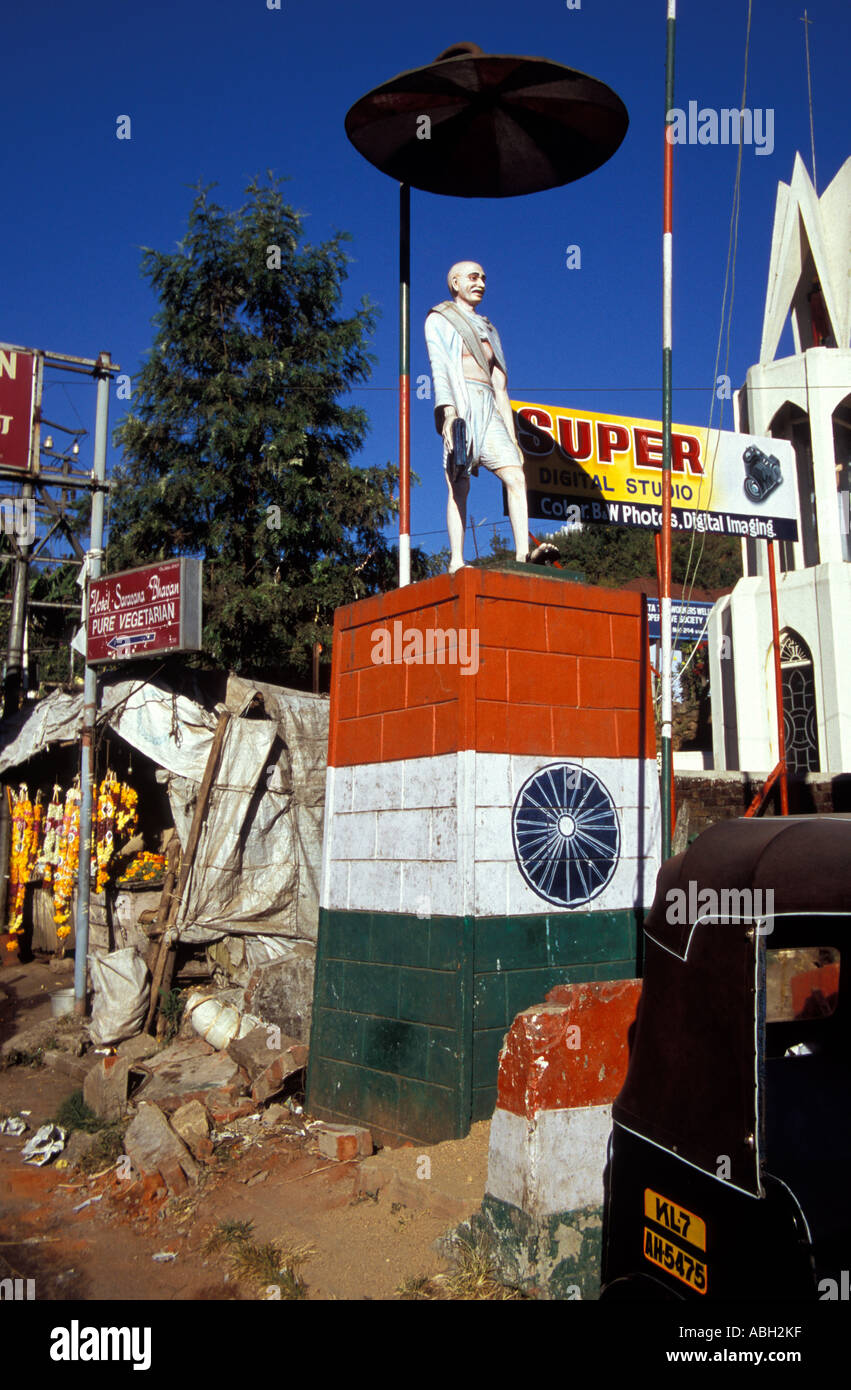 Statua di Mahatma Gandhi, Munnar centro, Kerala, India del Sud Foto Stock