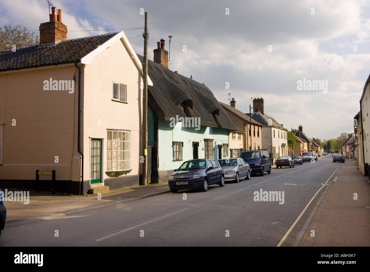 Ixworth main high street, Suffolk, Regno Unito Foto Stock