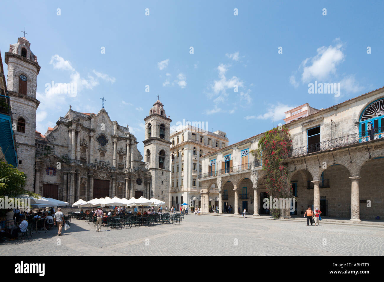 Piazza del Duomo (Plaza de la Catedral, Habana Vieja, Havana, Cuba Foto Stock