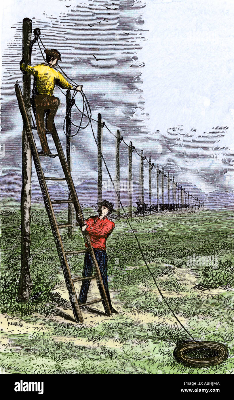 I lavoratori del telegrafo elettrico poli lungo la ferrovia transcontinentale sul vecchio Oregon Trail Great Plains 1860. Colorate a mano la xilografia Foto Stock