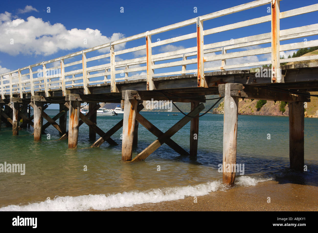 Pass francese, molo al Marlborough Sounds, Isola del Sud della Nuova Zelanda Foto Stock