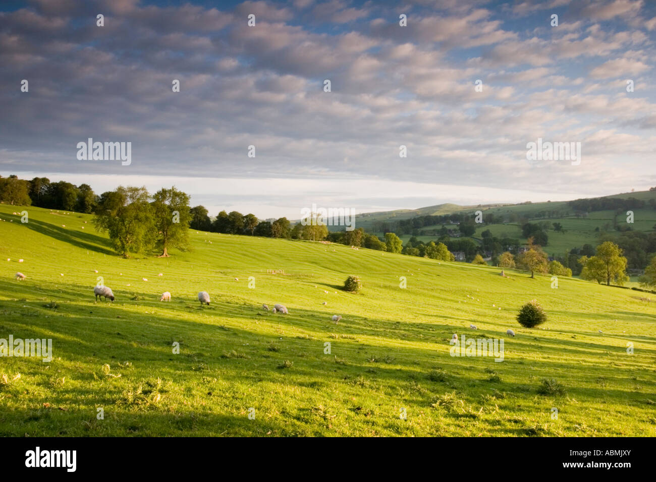 Scena di paesaggio affacciato Ilam nel Derbyshire Foto Stock