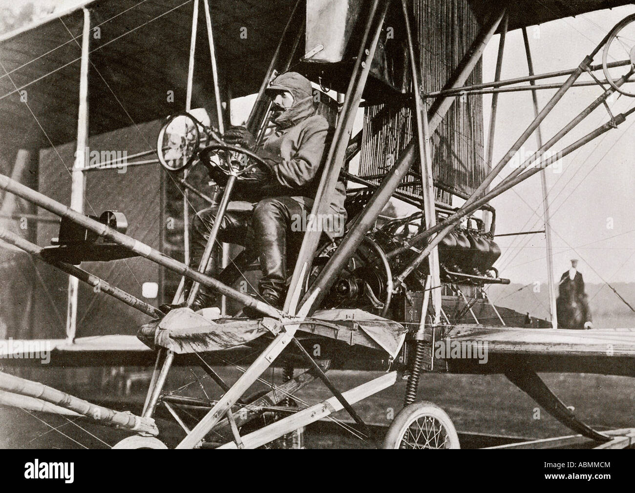 Samuel Franklin Cowdery, più tardi conosciuto come Samuel Franklin Cody, 1867 -1913. Pioniere americano del volo con equipaggio. Foto Stock