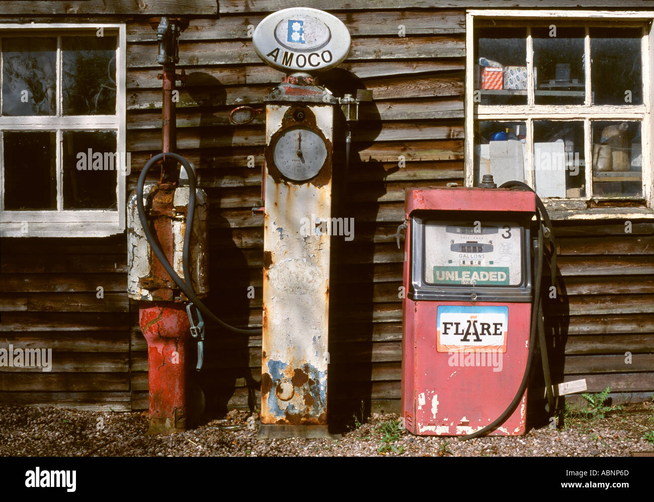 POMPE BENZINA IN DISUSO vecchio stile Foto Stock